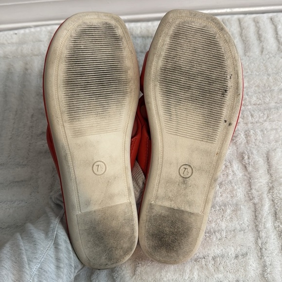 A New Day Crossover Slide Sandals - Picture 3 of 3